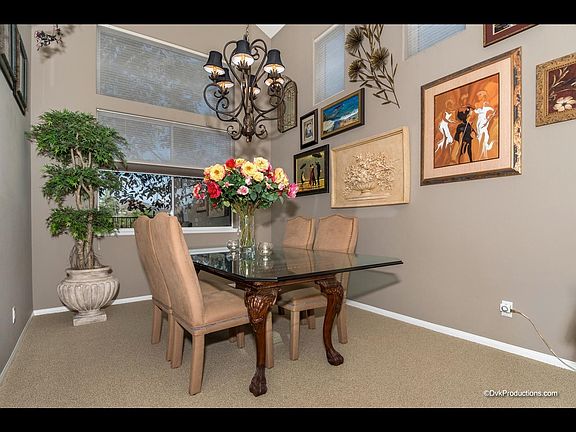 4th image of 1574 Berkshire Ct