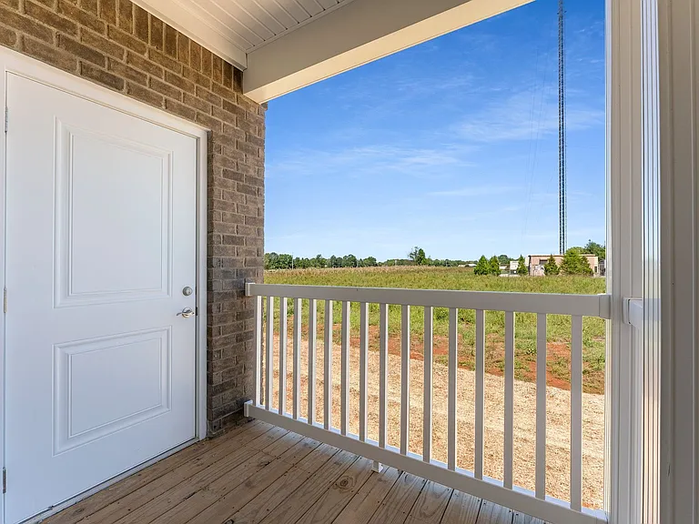 Field Haven Apartments — Photo 14