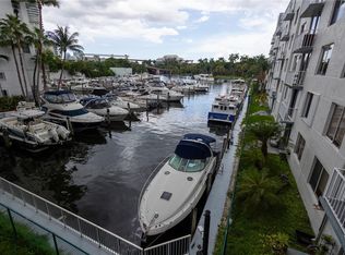 1720 NW North River Dr APT 302, Miami, FL 33125