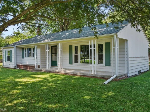 73837 Floral St, Armada, MI 48005