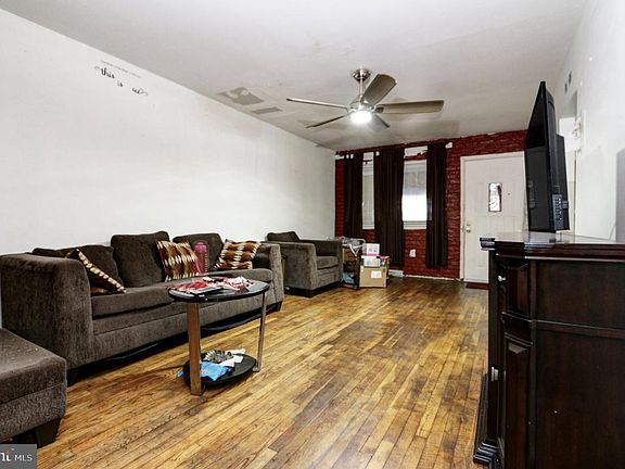 2nd image of 114 Shadeland Ave