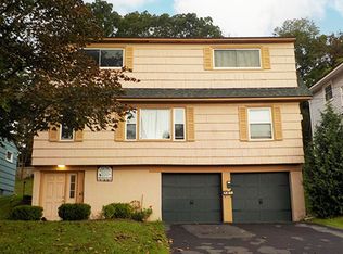 1270 Westcott St #1, Syracuse, NY 13210