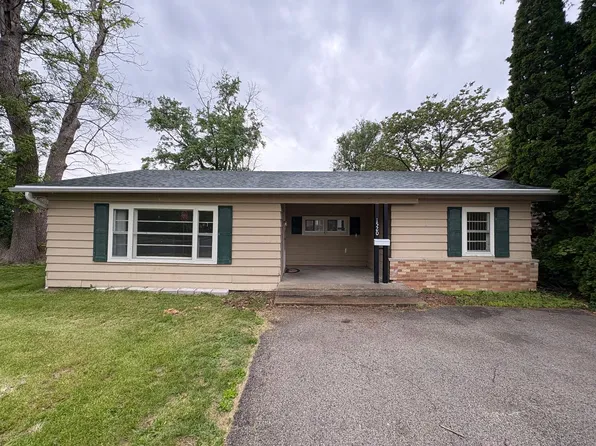 1520 A St, Charleston, IL 61920