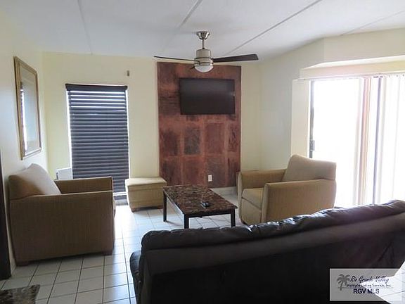 5th image of 109 W Tarpon St #306