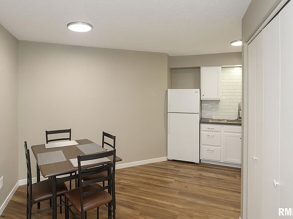 3rd image of 2626 W Willowlake Dr APT 424