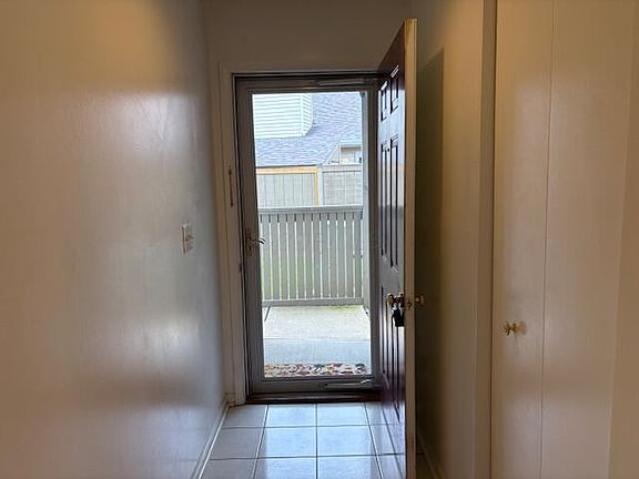 3rd image of 110 Pimlico Ave #6-A