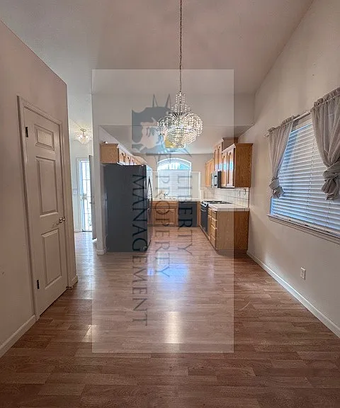 592 Arroyo Ave — Photo 4