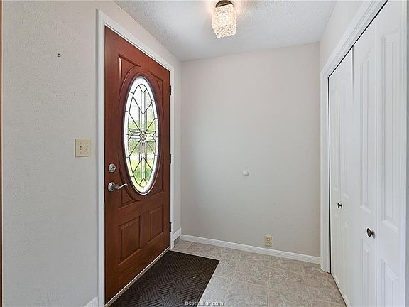 3rd image of 2500 Southwood Dr