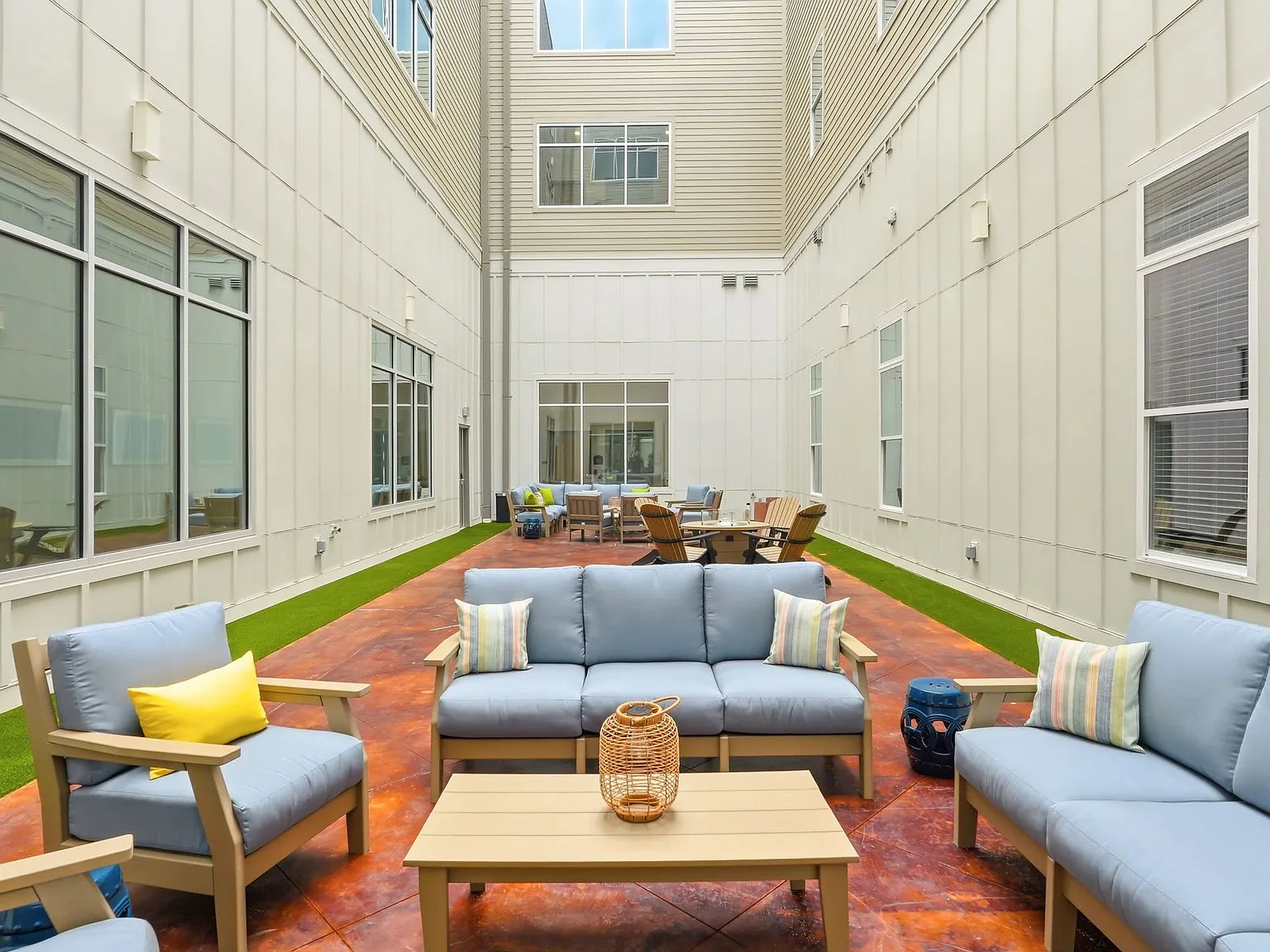 Neel's Lofts — Photo 3