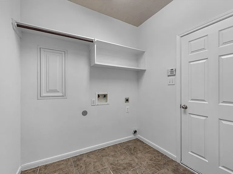 25553 Oakhurst Forest Dr — Photo 10