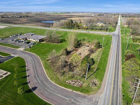 3rd image of 2580 Harvest Ln