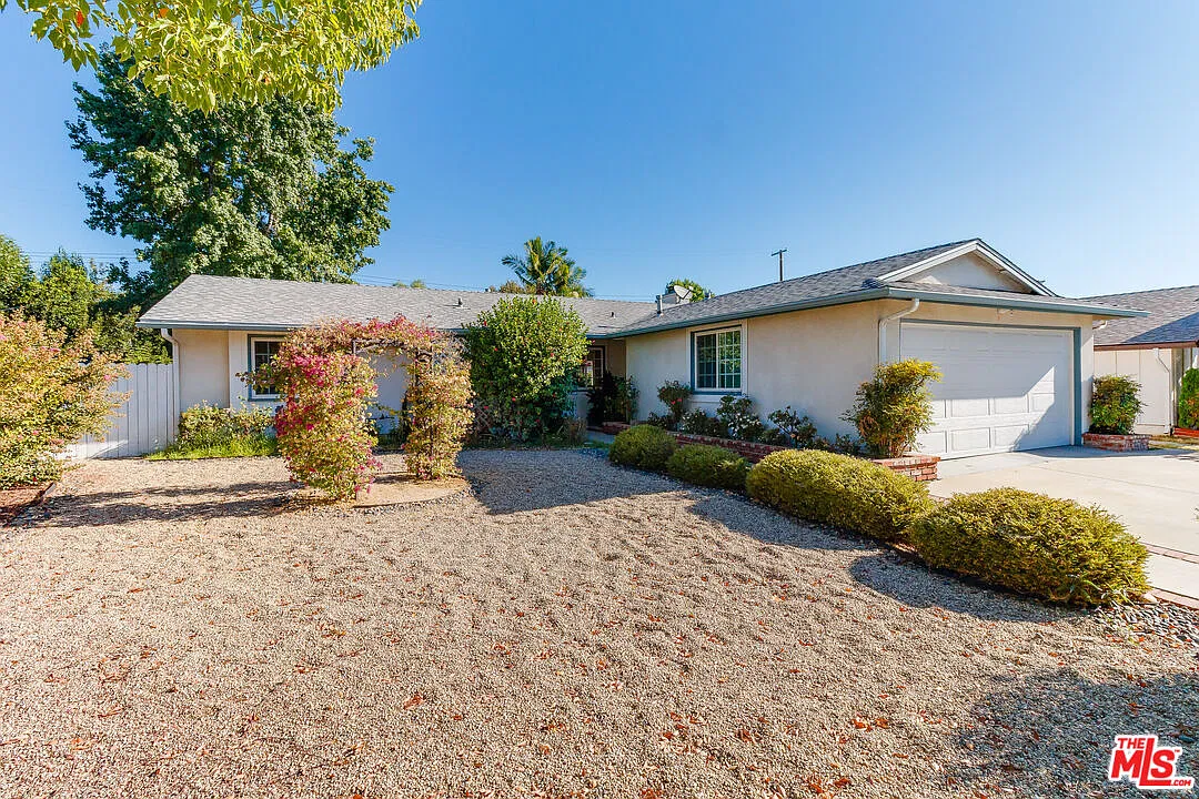 4 bed, 2.0 bath, 1573 sqft, $5,495 — Photo 3
