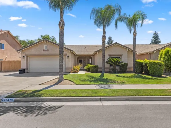 1374 Dalton Ave, Sanger, CA 93657