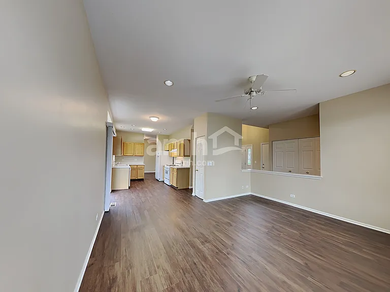 266 W Holly Ct — Photo 10
