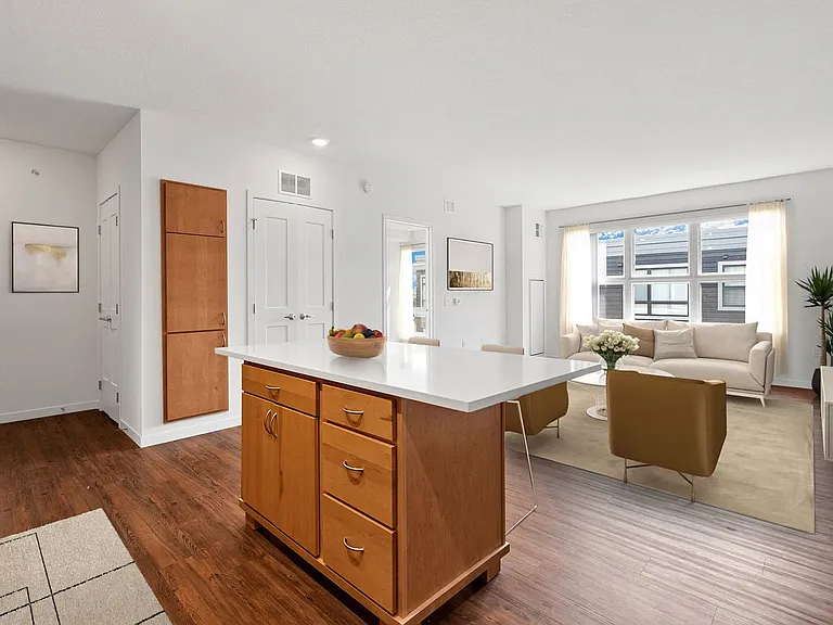 1500 Nicollet — Photo 26