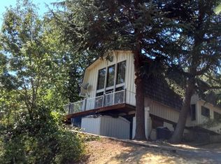 320-360 W Hills Dr, Grants Pass, OR 97526