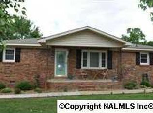 12 Smith Ln, Flintville, TN 37335