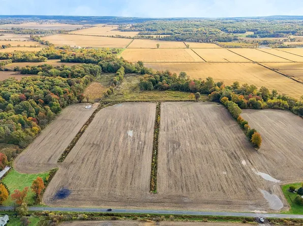 Twin Lakes Rd, Decatur, MI 49045