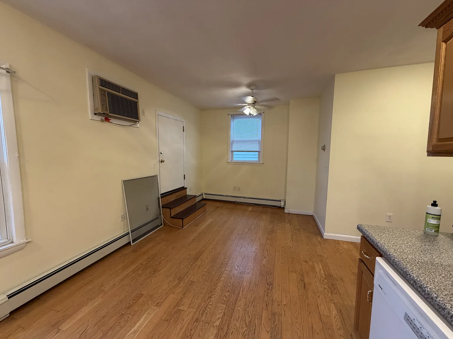 215 Lexington Street - 3 — Photo 2