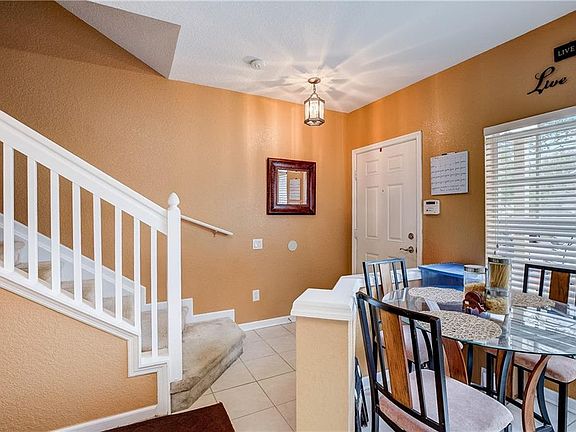 4th image of 1221 Pepperdine Ln