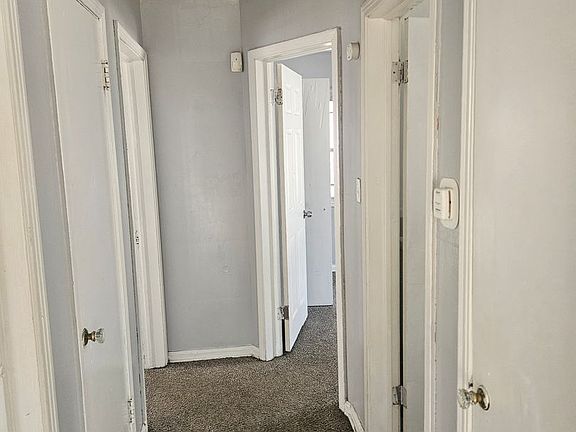 4th image of 19319 Grandville Ave