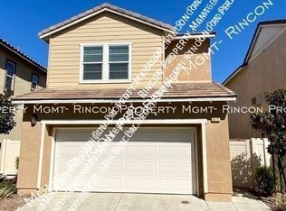 672 Nile River Dr, Oxnard, CA 93036