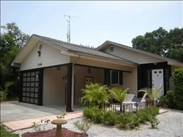 1708 Rita St, Sarasota, FL 34231