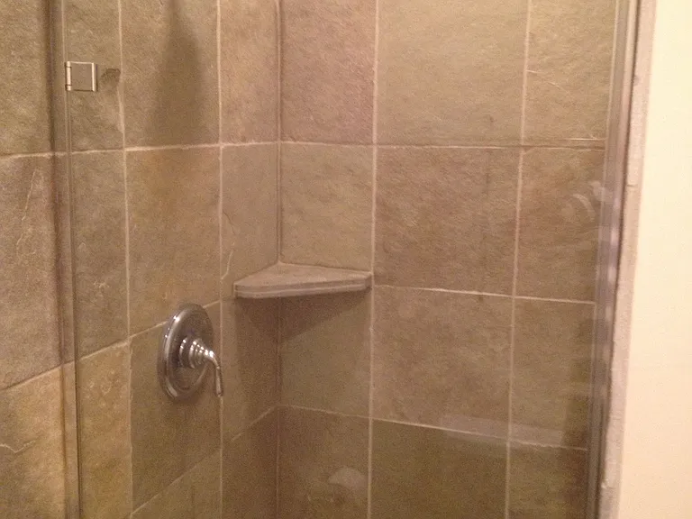 1522-28 W Greenleaf Ave #2W — Photo 15