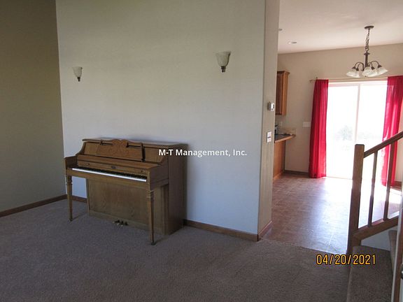 3rd image of 4118 S Stonington Ln