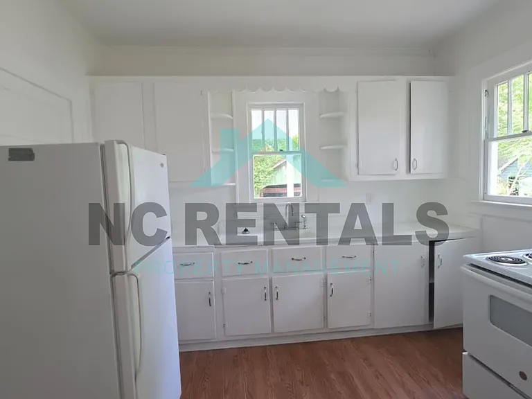 806 Long Ave — Photo 12