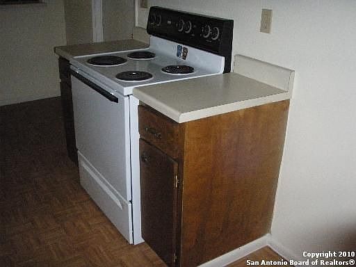 4th image of 5914 Townhill Dr
