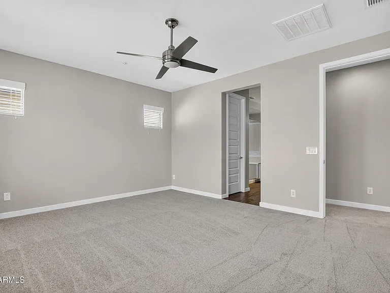 2350 W Gloria Ln — Photo 18