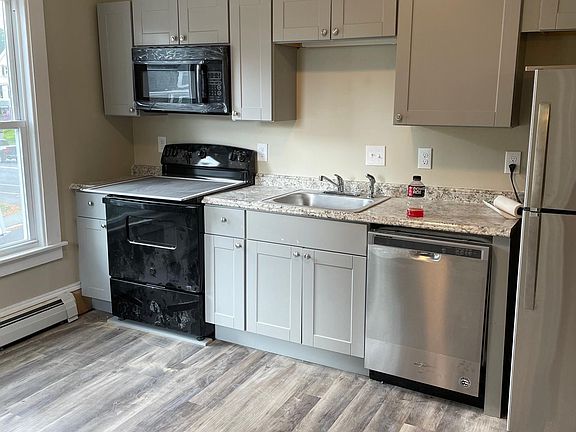 3rd image of 494-496 S Main St Unit 496-2