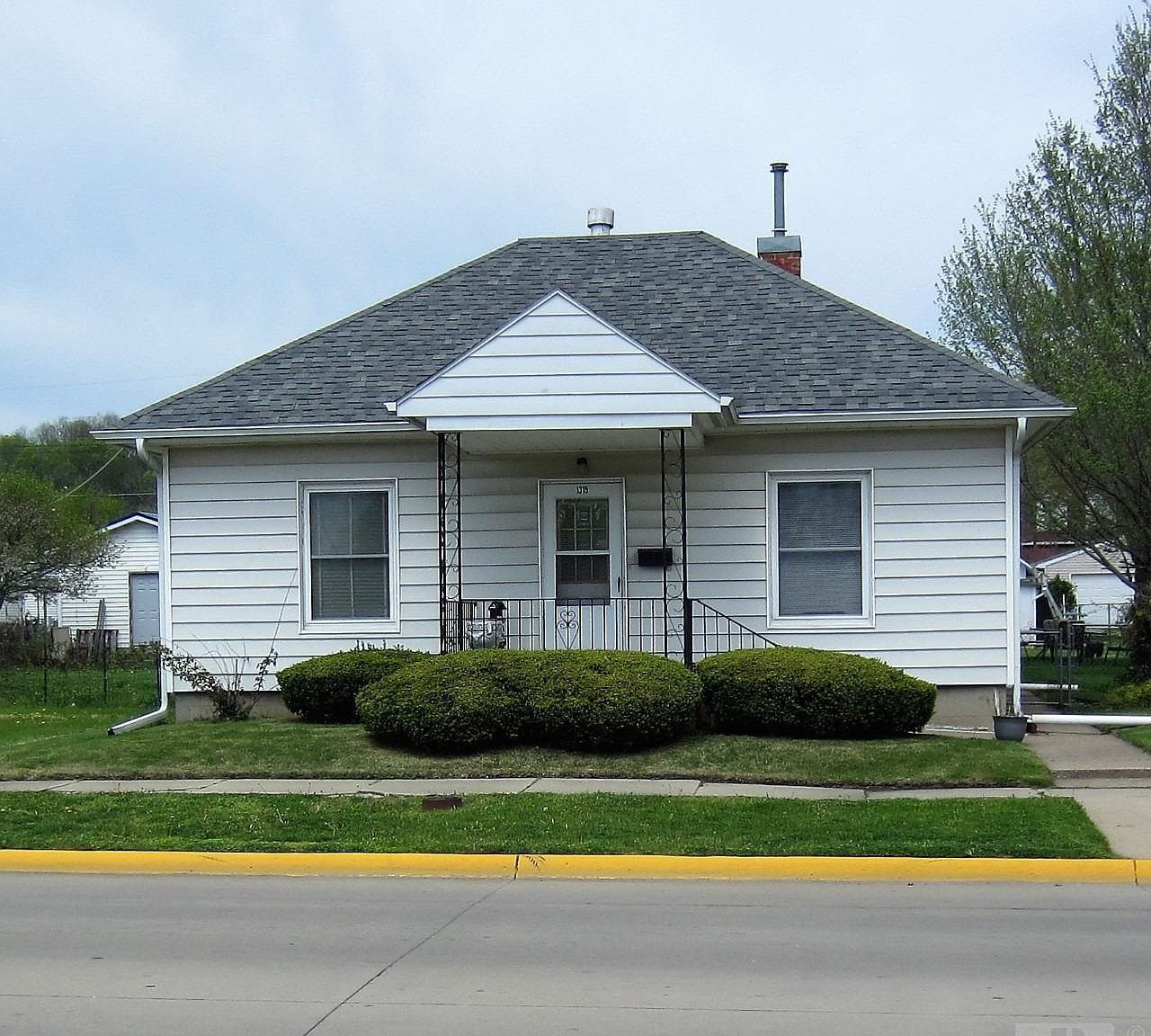 1315 Avenue E, Fort Madison, IA 52627 | Zillow