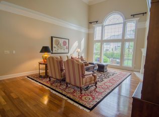5380 Pamplin Ct, New Albany, OH 43054