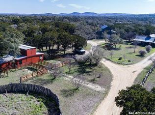 142 Green Valley Ct, Pipe Creek, TX 78063