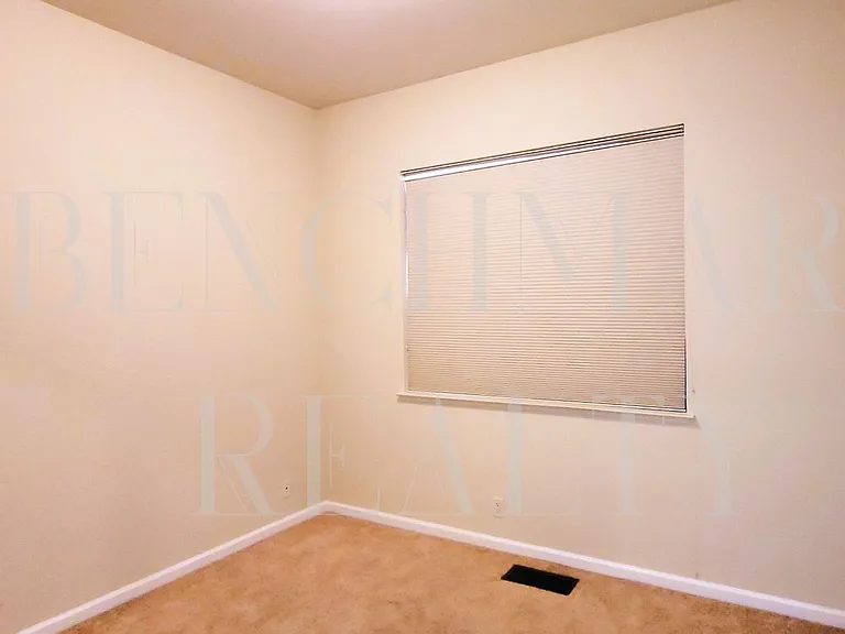 2210 Evergreen Park Dr — Photo 24