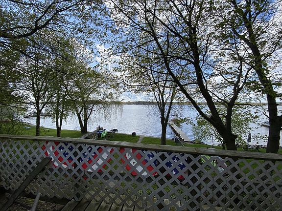 4th image of 15251 Silver Beach Dr