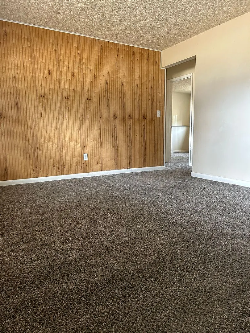 407 MO — Photo 2
