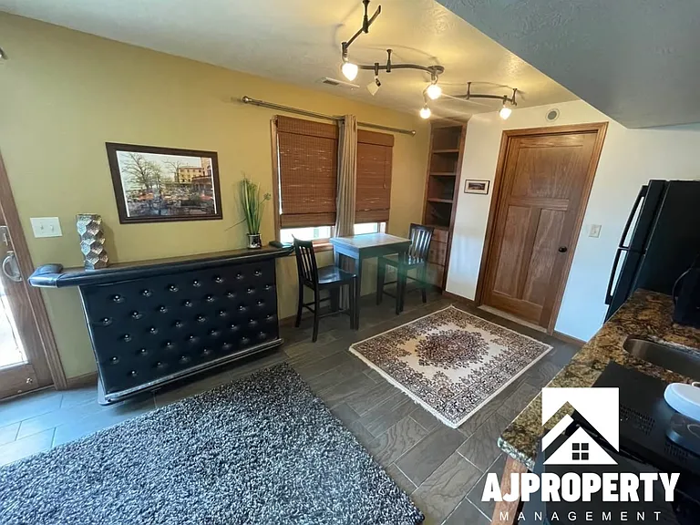 3105 S Dawley Cir — Photo 21
