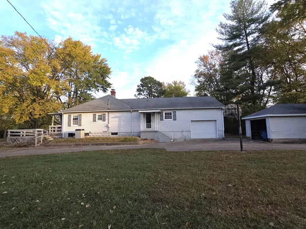 408 N Mill St, Olney, IL 62450