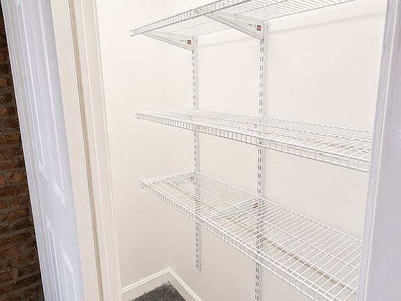 3rd image of 9 Pembroke St APT 1