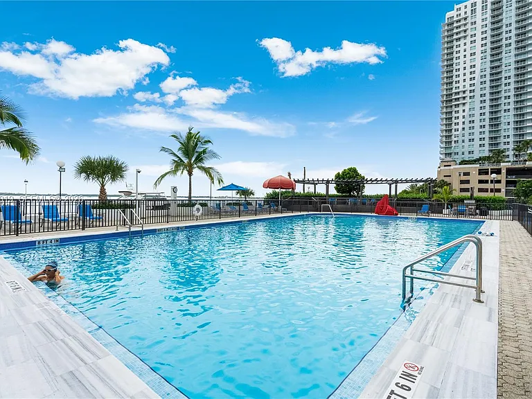 825 Brickell Bay Dr #850 — Photo 15