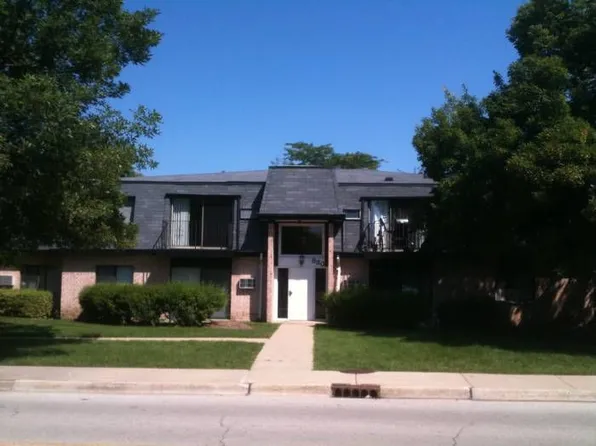 300 W Lakeside Dr, Vernon Hills, IL 60061