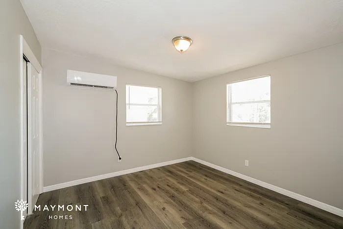 7216 Gulf Breeze Cir — Photo 11