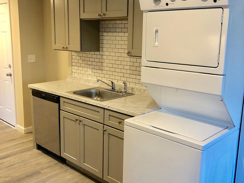 New Stainless Dishwasher, New Cabinets Soft Close, New Countertop, Subway Tile