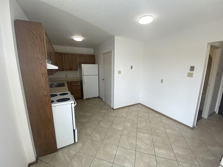 218 Leith St #202 — Photo 4