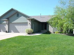 821 E Justin Dr, Sioux Falls, SD 57108