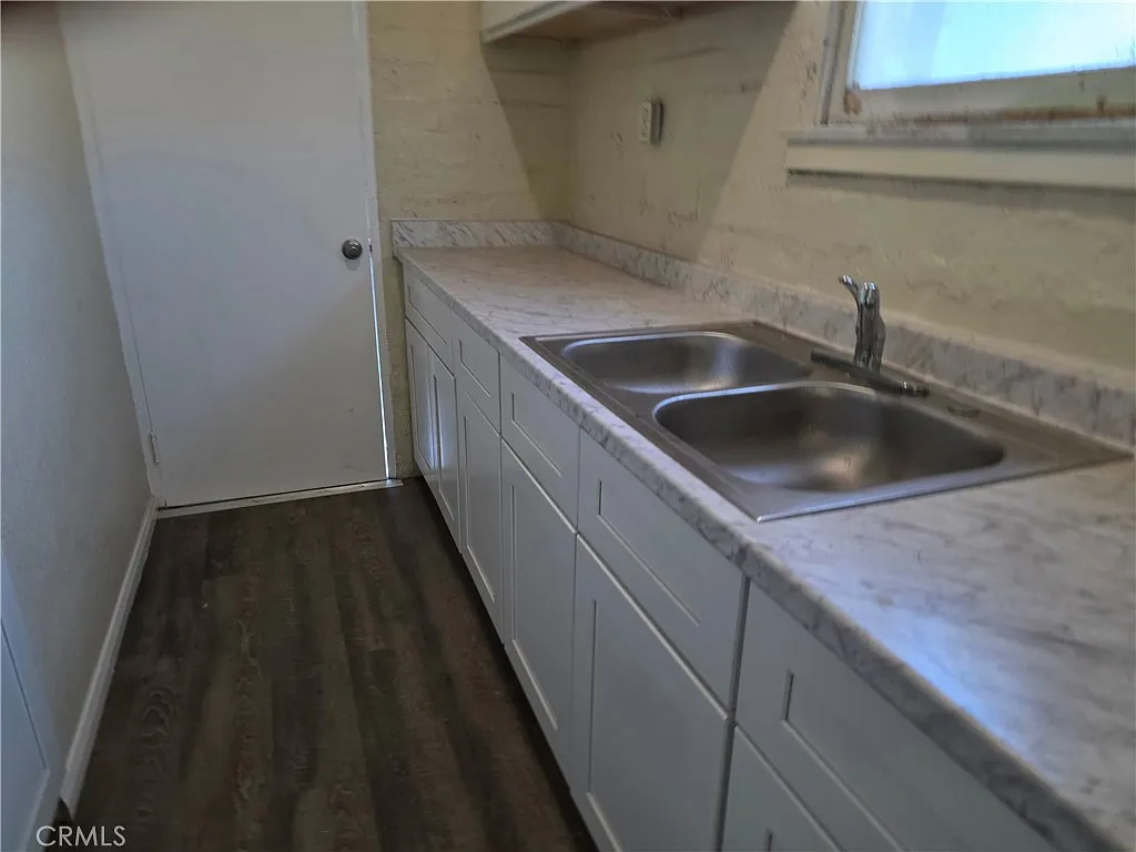 2 bed, 1.0 bath, 650 sqft, $2,250 — Photo 4