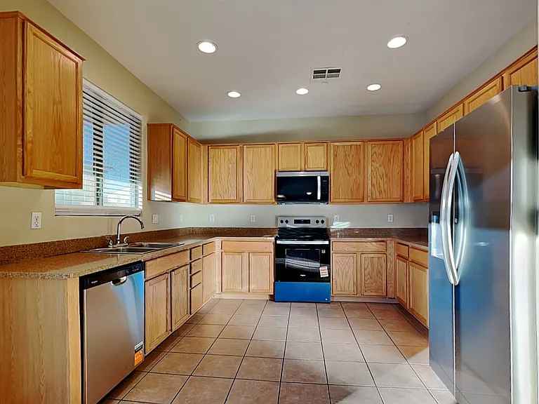 7242 W Saint Charles Ave — Photo 3
